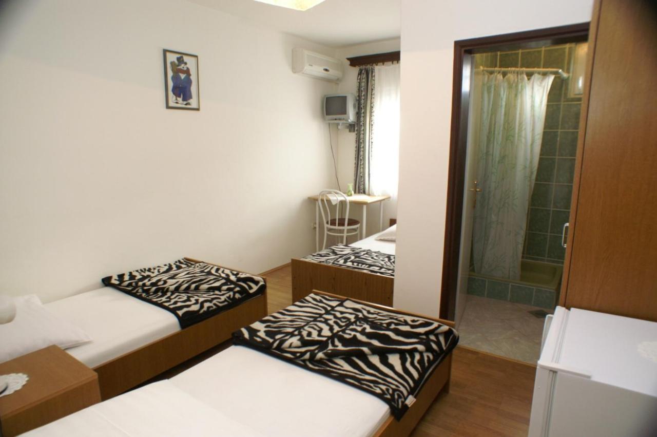 Apartments And Rooms With Parking Space Biograd Na Moru, Biograd - 4305 المظهر الخارجي الصورة